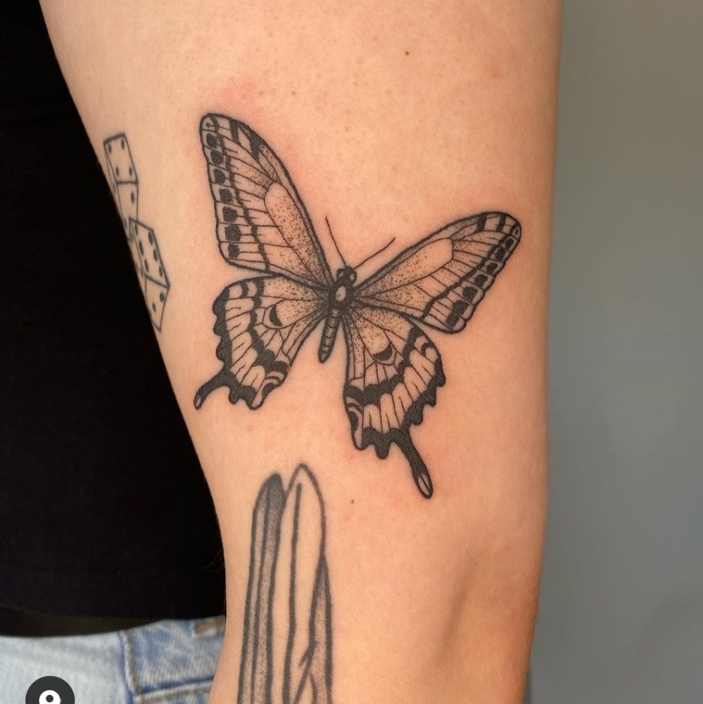 Meet your Posher, Ebby